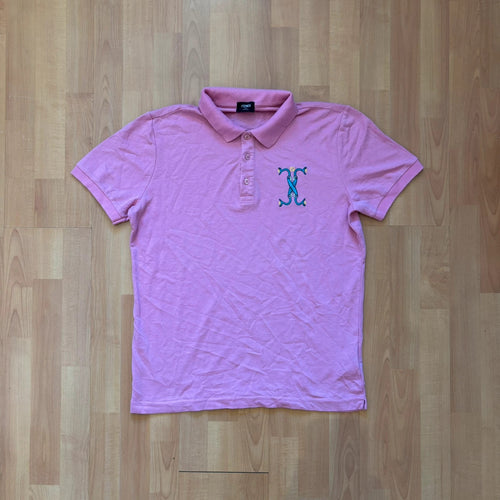 Fendi pink polo shirt with embroidered heart patch and branded buttons, cotton pique fabric.