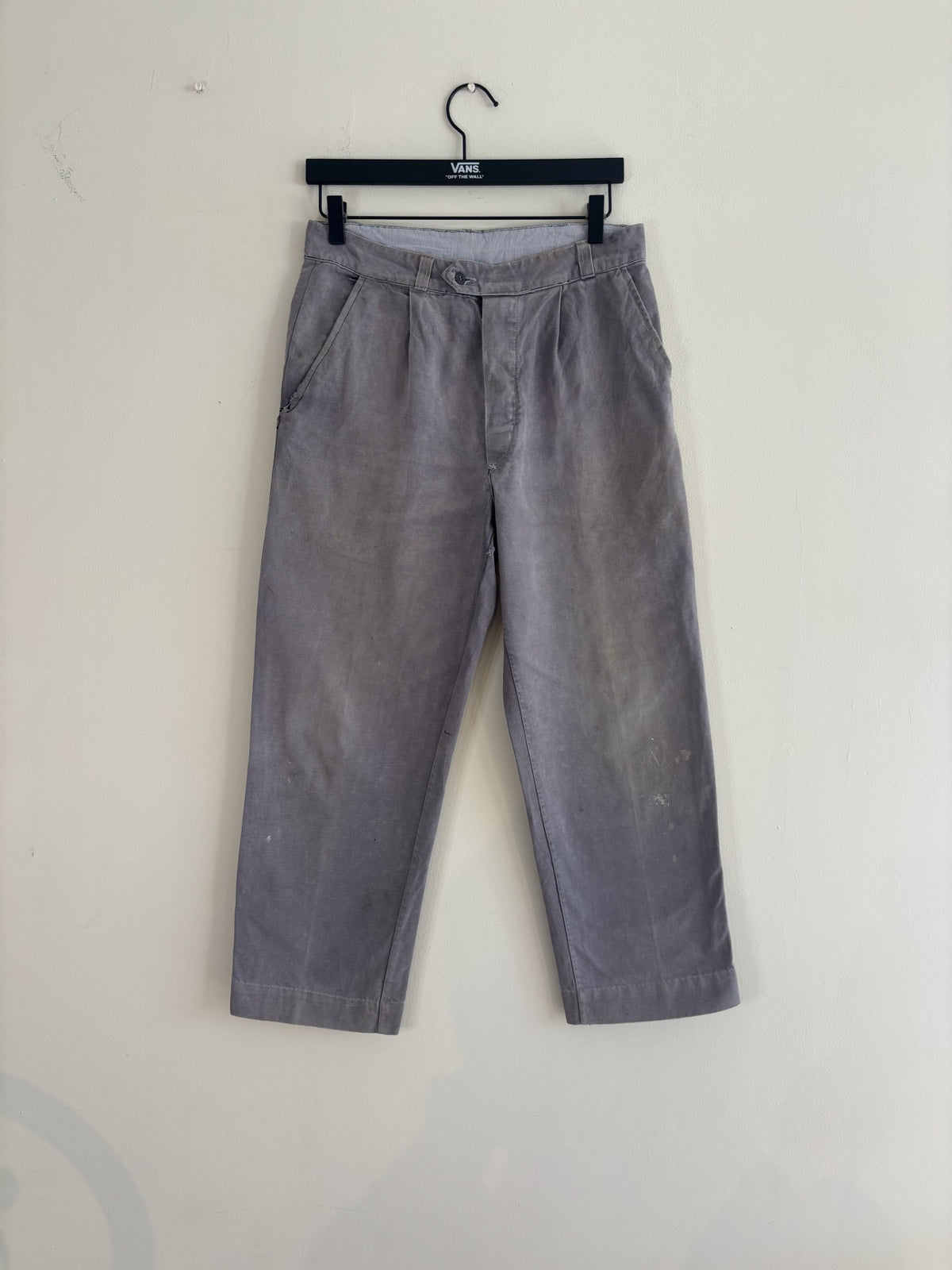 Le Pigeon Voyageur blue grey moleskin pants with pleated front and vintage pocket liner.