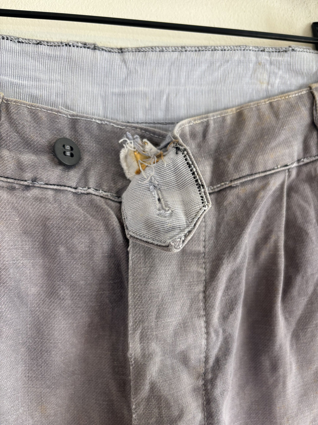 Le Pigeon Voyageur blue grey moleskin pants with pleated front and vintage pocket liner.