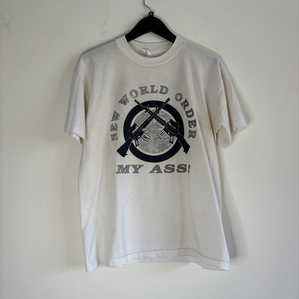 Belton vintage graphic t-shirt off-white with black and grey crossed rifles design