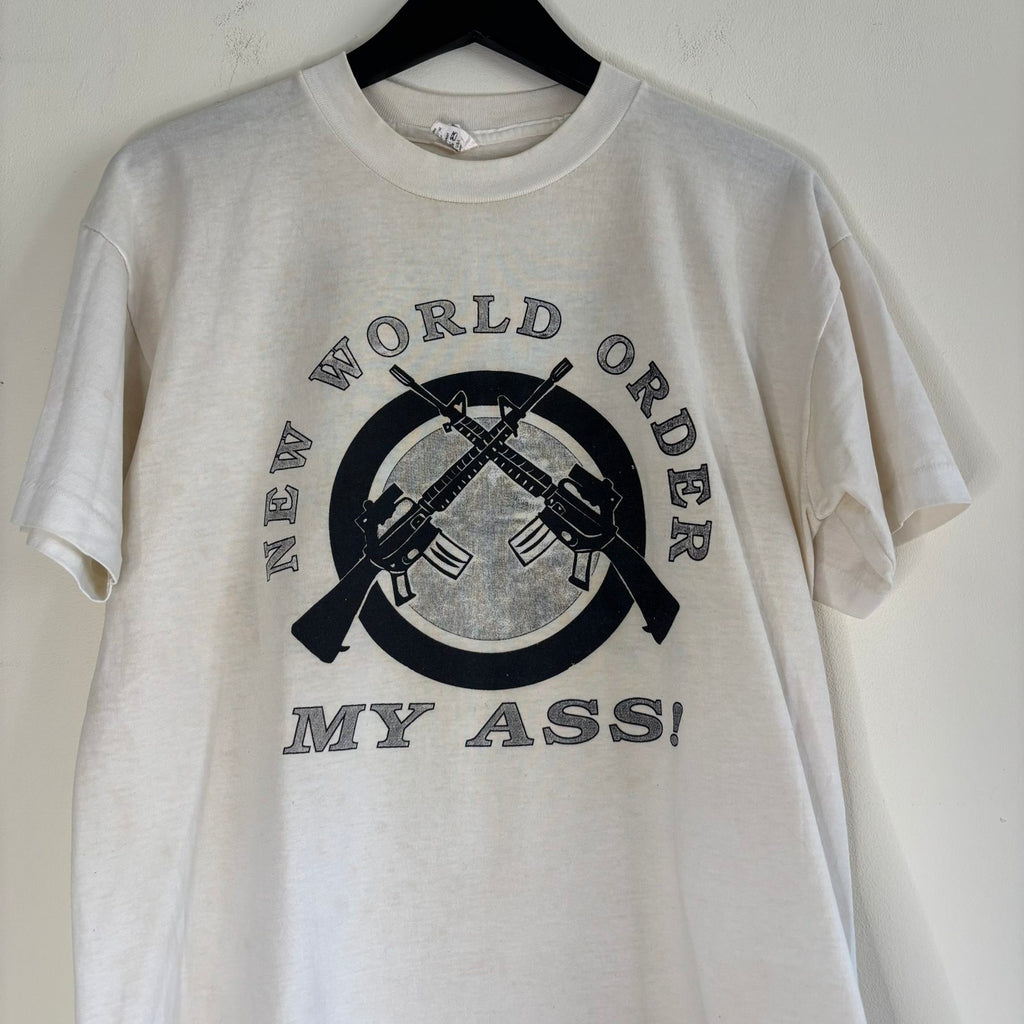 Belton vintage graphic t-shirt off-white with black and grey crossed rifles design
